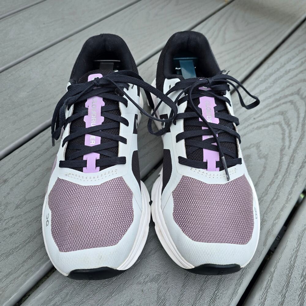 On Cloud Women's Cloudrunner Running Shoes Purple/What/Blk, Size 6.5